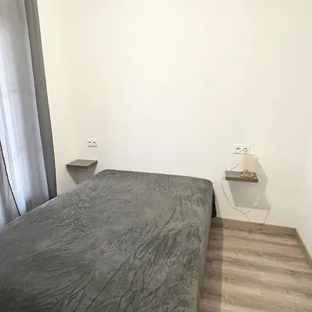 F2 Meuble Avec Balcon, Clim, Wifi, Animaux Admis - 50m Des Thermes - Fr-1-703-198 * Amelie-les-Bains-Palalda